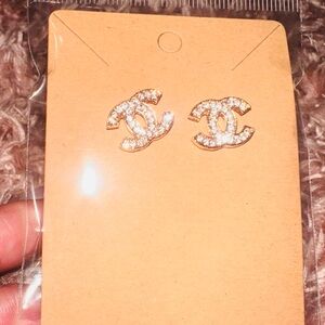 Chic Gold colored and clear Gem Earrings